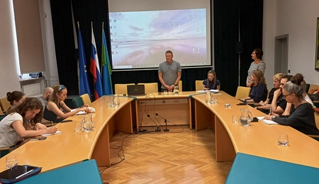 Mednarodni študenti arhitekture snujejo rešitve za prostorske izzive Raven na Koroškem (2)